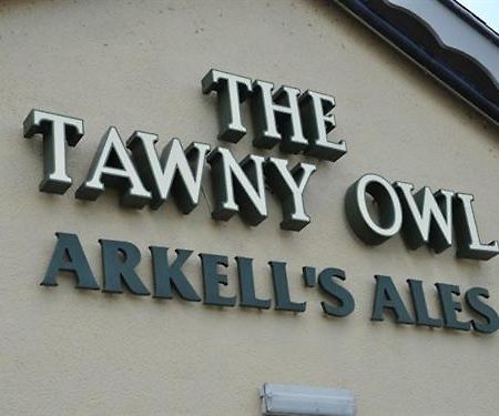 The Tawny Owl Hotell Swindon Exteriör bild