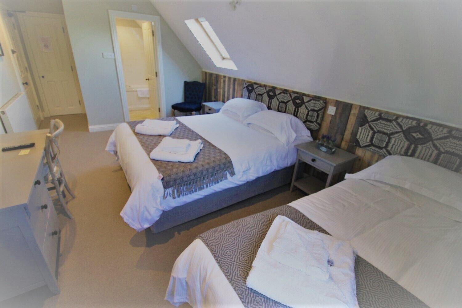 The Tawny Owl Hotell Swindon Exteriör bild
